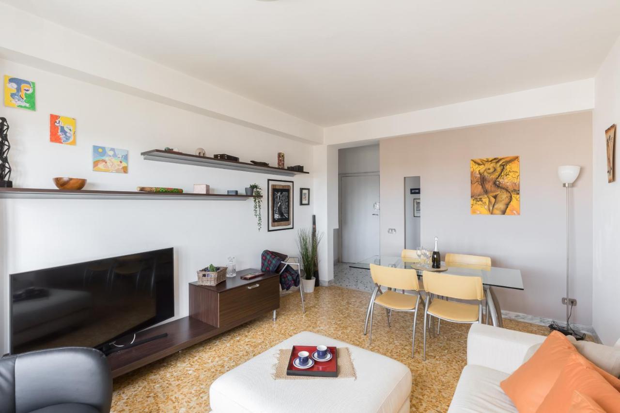 Amoretti Apartment, 6 Persone, 3 Camere, 2 Bagni, Balcone, Wi-Fi, Metro B Monti Tiburtini Rom Exterior foto